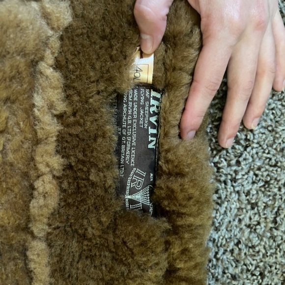 WWII sheepskin flying jacket - Picture 5 of 6